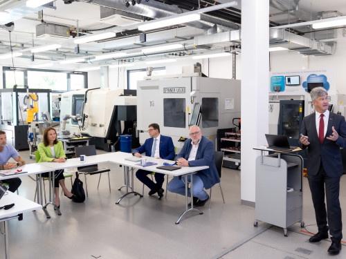 Vorschaubild 3 vom Album Neue CEO von Siemens Österreich zu Besuch